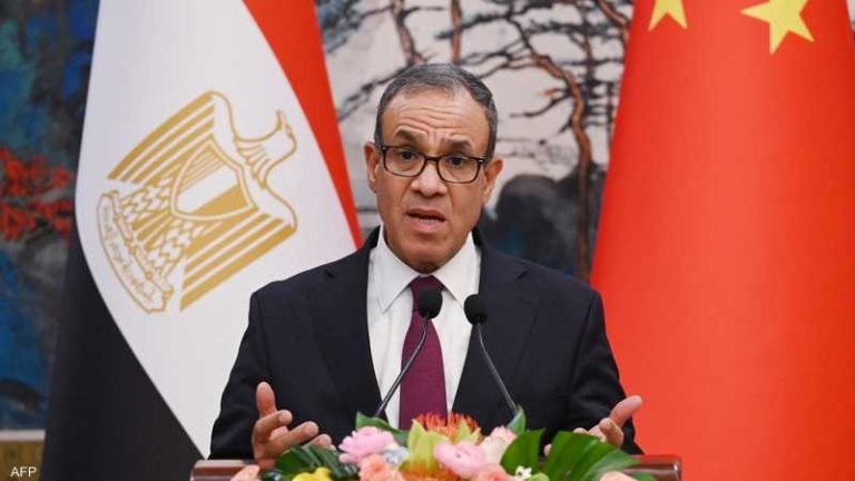 عبد العاطي: مصر تتحمل أعباء استضافة 10 ملايين لاجئ ومهاجر