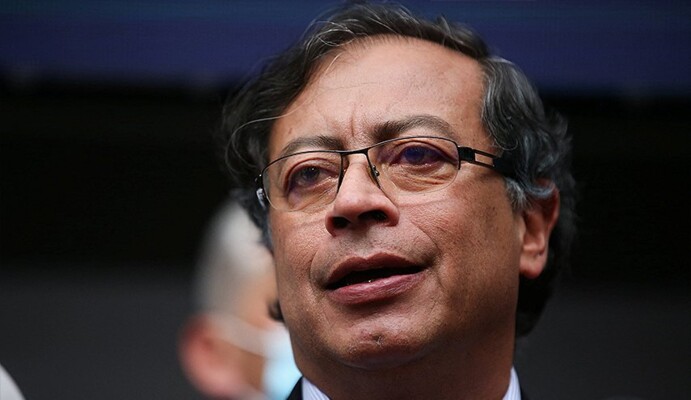 الرئيس الكولومبي دعا إلى استقالة جميع وزرائه: للامتثال للبرنامج الذي طلبه الشعب