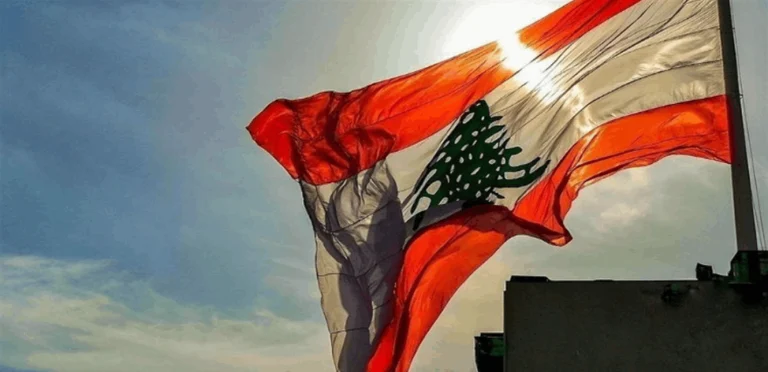 اللبنانيون يشترون الأسلحة لضمان حياتهم