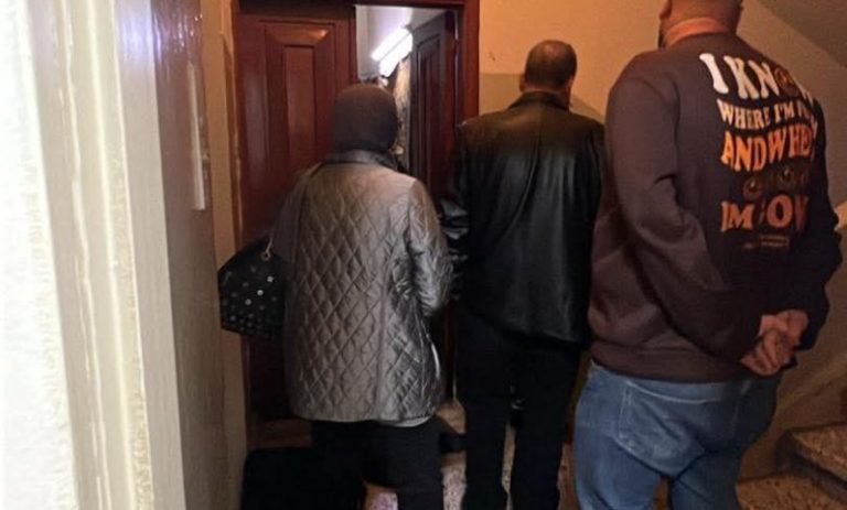 العثور على جثة امرأة في العقد السابع من عمرها