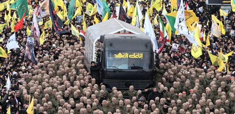 مفاجأة جديدة عن تشييع نصرالله.. غربيون حضروا الجنازة!