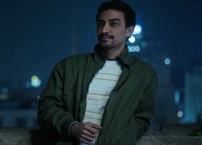 حصان اسود جديد يبرز في النصف الثاني من رمضان : أحمد غزي بطل مسلسل ” قهوة المحطة