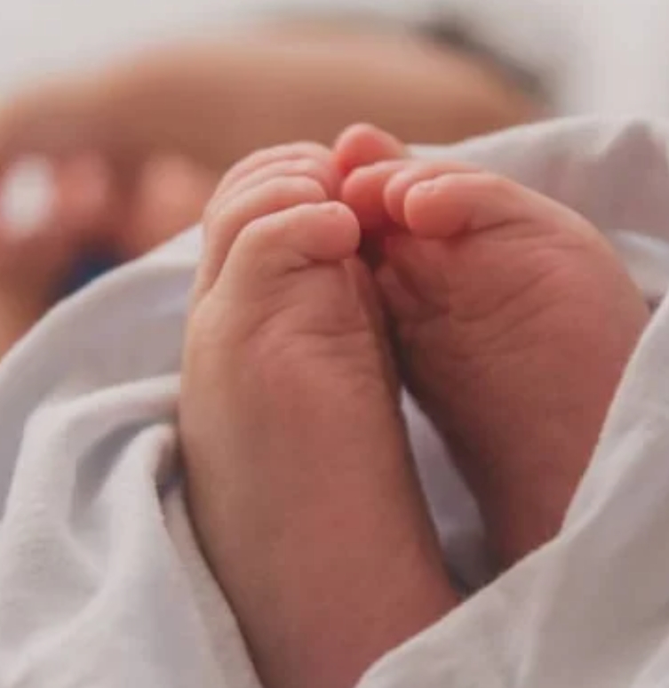 بعد وفاة طفلتهم بالحضانة.. العائلة تكشف ما حصل!