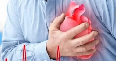 هل تناول كميات كبيرة من الملح أو السكر يسبب نوبة قلبية؟ مخاطر لا تتوقعها