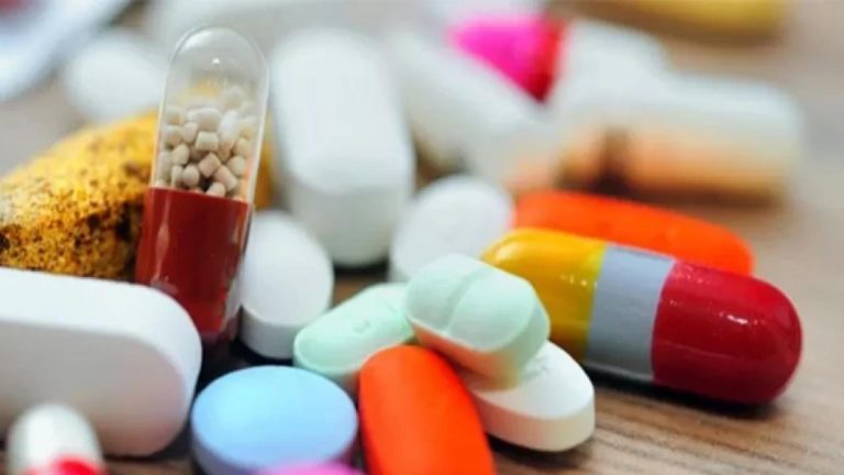 التحقيق مع 50 صيدلانياً و60 تاجر أدوية بشبهة التهريب من تركيا ومن مصر الى لبنان!