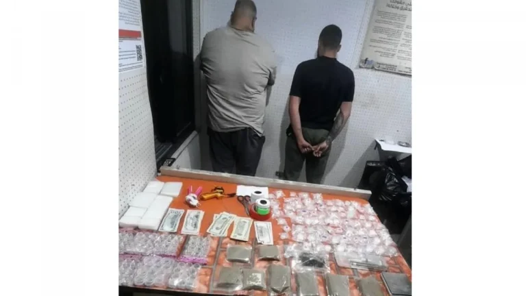 بتهمة ترويج المخدرات… أب وابنه في قبضة “الأمن”!