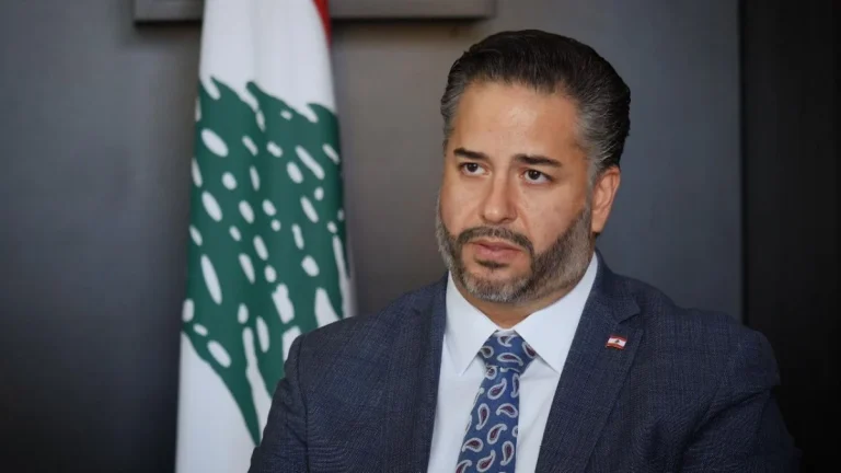 الحجار ترك سلام رهن التحقيق لاستكمال استجوابه