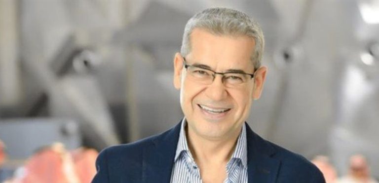 حادث أليم… الموت يُؤلم الإعلامي مصطفى الاغا (صورة)