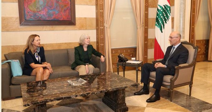 وزير الداخلية بحث ونائب مساعد وزير الخارجية الاميركية في مكتب الشؤون الدولية للمخدرات في سبل تعزيز التعاون