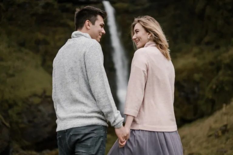 دراسة تكشف: “الرجال يقعون في الحب أسرع من النساء