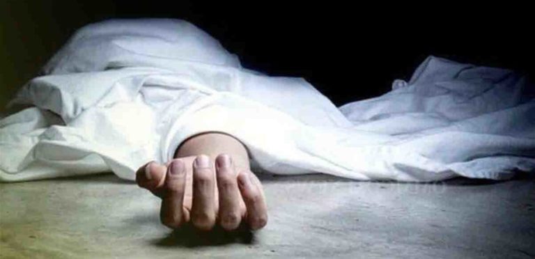 داخل منزله… العثور على لاعب كرة قدم مطعونًا بجانب قلبه!