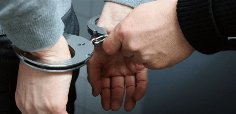 بجرم تزوير مستندات رسمية.. توقيف مختار سابق