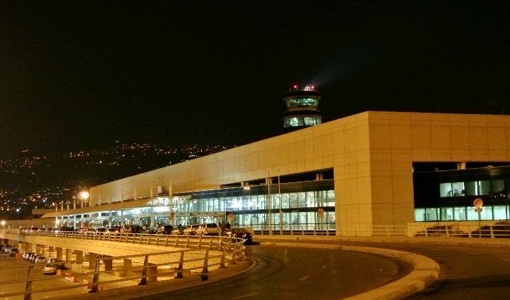 بالفيديو : زحمة خانقة.. وإنتظار بمطار بيروت!