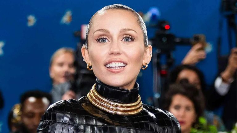 مايلي سايرس تكشف “خدعها” لإخفاء تعاطيها المخدرات