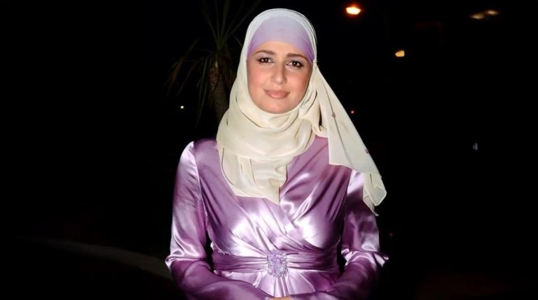 حلا شيحة تحكي قصة غريبة عن يوم القيامة في لبنان