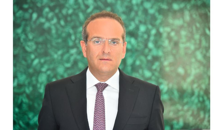 ازمة المصارف ومعاناة المودعين على حالها رغم “الترقيعات” الهزيلة رائد خوري لـ “الوطنية”: رفع سقف السحوبات حل موقت والدولة المستفيد الاول من الازمة