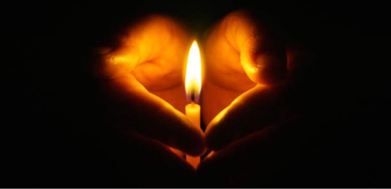 اختل توازنه أثناء حركة استعراضية.. سقوط قاتل يودي بحياة لاعب! (صورة)