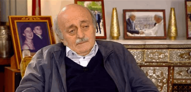 “الأمور هادئة اليوم”.. جنبلاط يدعو إلى مصالحة في السويداء