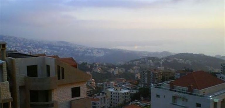 في منطقة السهيلة… حادثة مروعة حصلت بسبب موقف سيارة