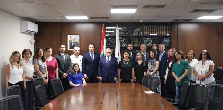 سلام والسيد في جولة ميدانية على عدد من مراكز الخدمات الإنمائية في بيروت