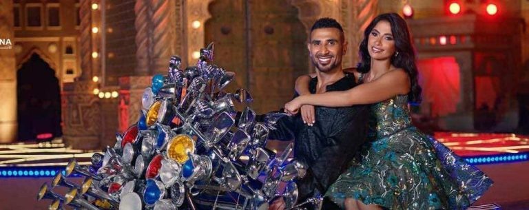 بموتوسيكل هارلي.. أحمد سعد “بيستهبل تاني” مع روبي