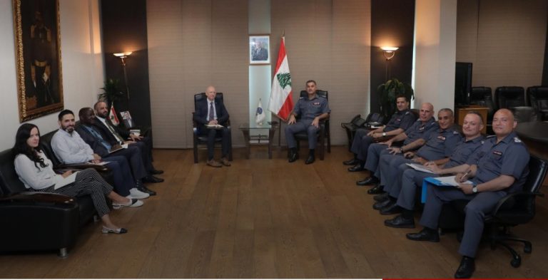 اللواء عبدالله بحث مع وفد من بعثة الصليب الأحمر في أوضاع أماكن الاحتجاز