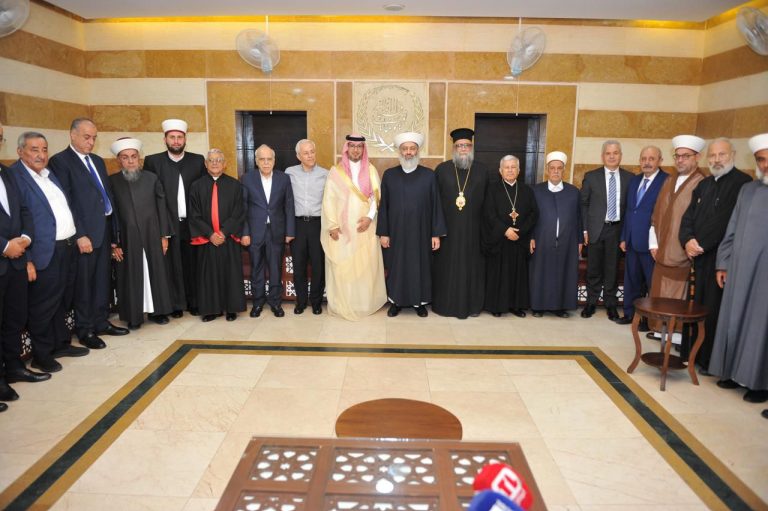 بخاري من عكار : المستقبل جميل للبنان بإذن الله. المفتي زكريا : رسالة المملكة واضحة وهي الحرص على مكونات كل بلد واحترام خصوصياته.