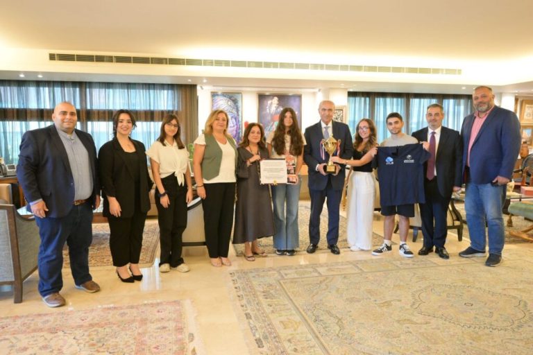 مخزومي: فخورون بالإنجازات الواعدة لشبابنا وشاباتنا