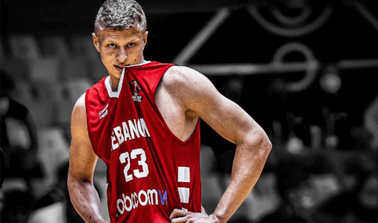 يوسف خياط يفاجئ الجميع وينضم إلى الحكمة