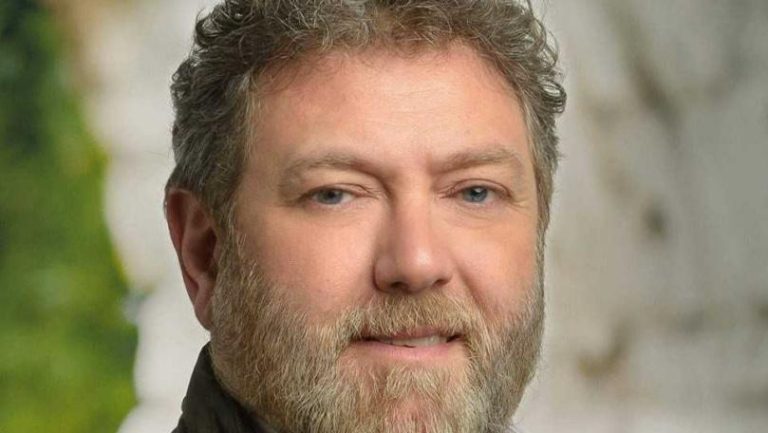 نعمة افرام: الهجوم على البطريرك بسبب موقفه من حصرية السلاح تجنٍّ يطعن الوطن والدستور