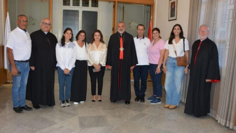 في زيارة شملت المرجعيات الروحية… وزيرة الشؤون تزور مطرانية طرابلس وسويف يؤكد: الوظيفة مفتاح معالجة الفقر