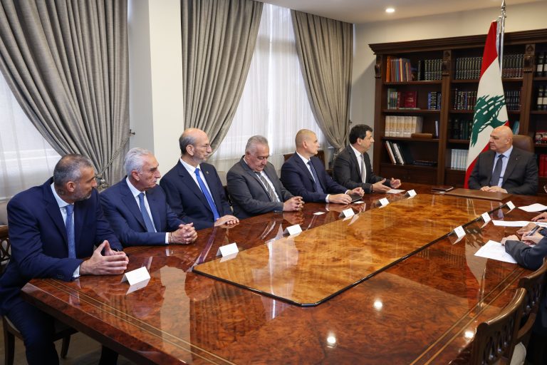 الرئيس عون: لضرورة الإضاءة على المخالفات التي يتعرض لها المواطنون