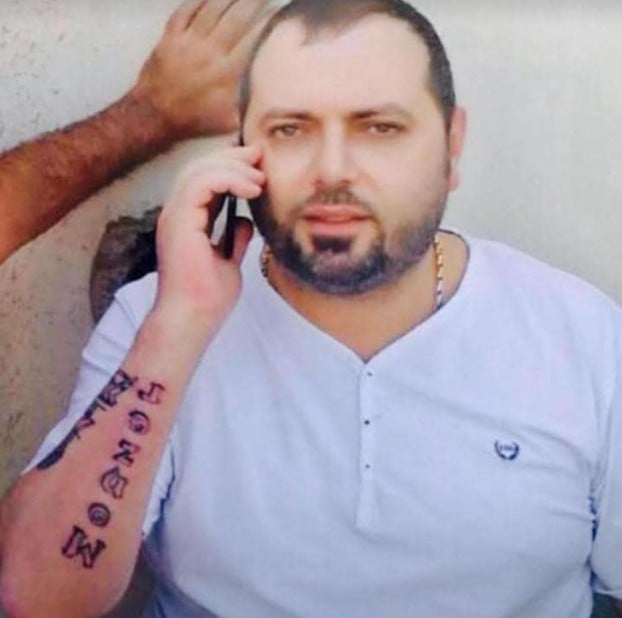 اعترف بالقتل وهدّد بتصفية “المخبرين… تسجيل صادم لشقيق “أبو سلّة”(تسجيل)