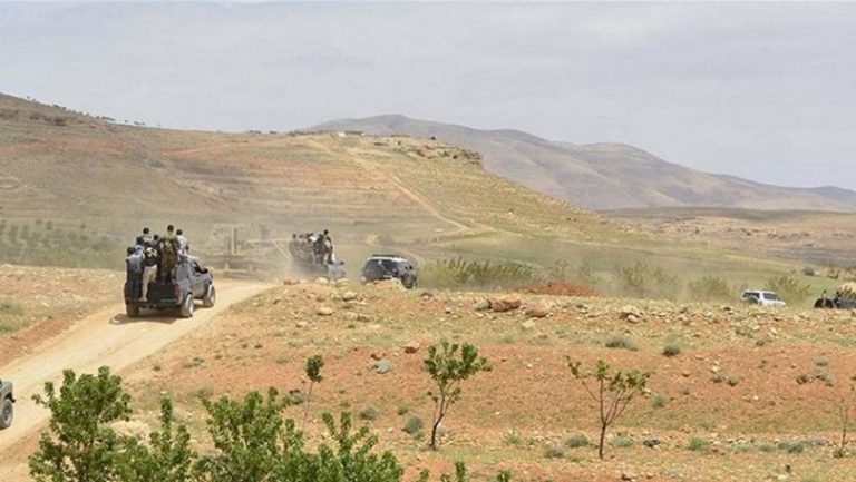 اشتباك بين مهربين على الحدود اللبنانية – السورية… وسقوط قتيلين وجريح