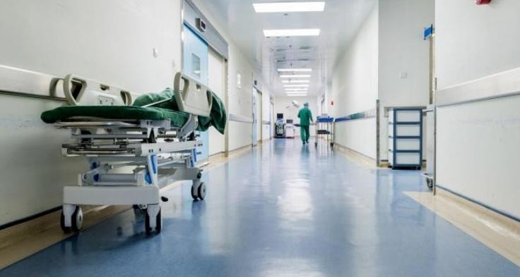 تماما كالمسلسلات… تهريبُ قاتل من داخل مستشفى بلبنان!