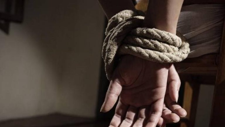 خطف سائق في وضح النهار على طريق رأس العين – بعلبك والأجهزة الأمنية تحقق