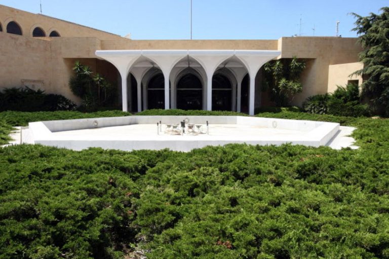 محيط بعبدا يتحضّر لأيّ طارئ!