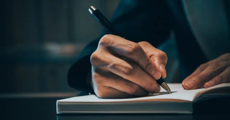 دانا… رثاء من أبٍ مكلوم لفلذة كبده