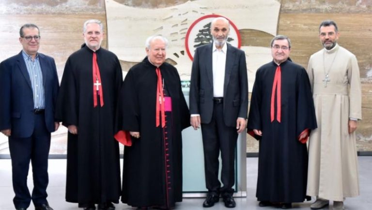 جعجع التقى وفد اللجنة الأسقفية المارونية: لإجراء مصالحات حقيقية وتنقية الذاكرة لإنقاذ لبنان