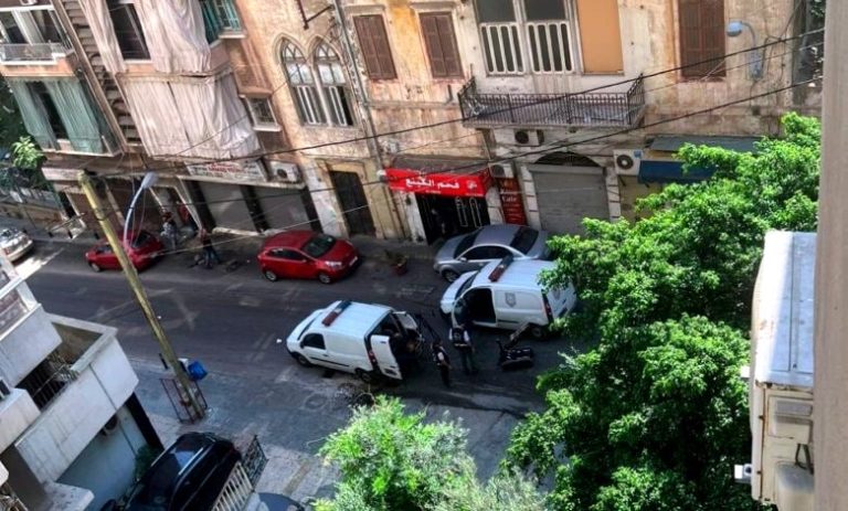 تهديد مبنى في المصيطبة يزرع الرعب بين السكان… من وراء المزحة “الخطيرة”؟