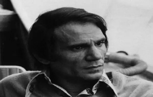 أسرة العندليب تكشف حقيقة بيع منزله لـ «مليادير مصري»