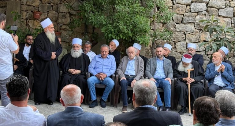 جنبلاط وأرسلان يجولان على المرجعيات الدينية لطائفة الموحدين الدروز