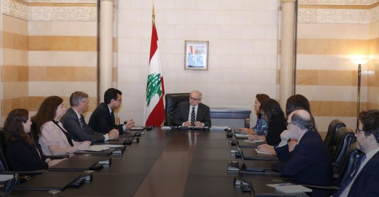 سلام: تحسين الرواتب يُساهم في تحريك الدورة الاقتصادية