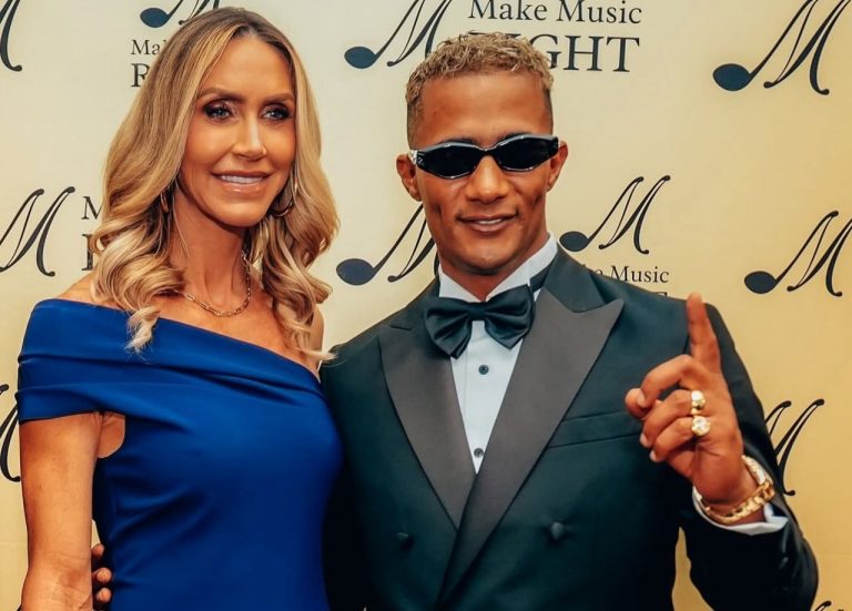 صورة بـ3500 دولار.. تفاصيل صورة محمد رمضان مع لارا ترامب.. لقاء رمزي أم ترويج مدفوع؟