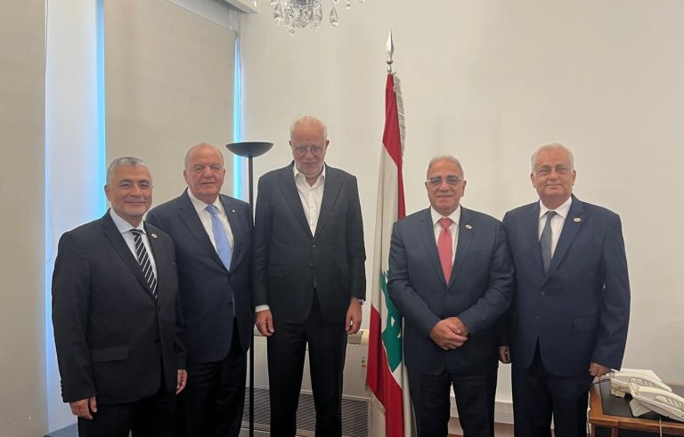 وفد من الجامعة اللبنانية الثقافية في العالم زار وزير العدل