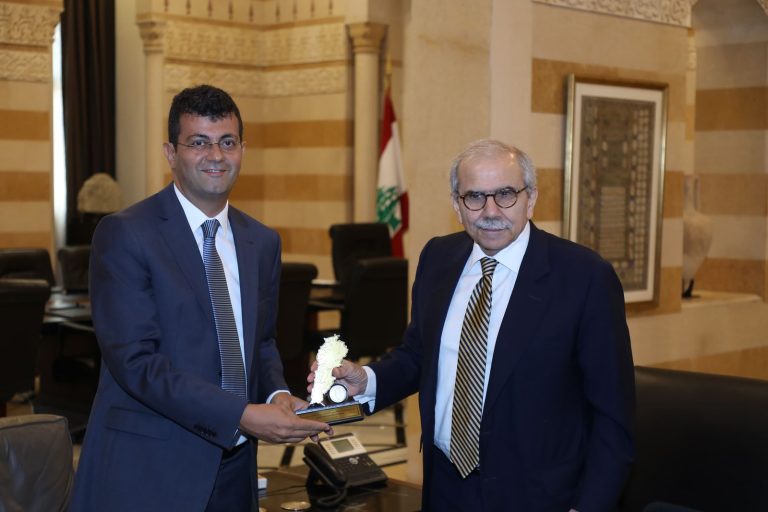 سلوم بعد لقائه سلام: لأولويّة إصلاح القطاع الدوائي وإنصاف الصيدلي!