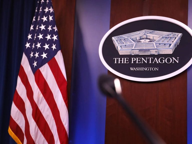 اجتماع غامض في البنتاغون.. مئات الجنرالات على طاولة واحدة