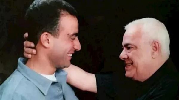 بـ”رسالة وصورة مع والده”.. أحمد السقا يثير تفاعلا على السوشيال ميديا