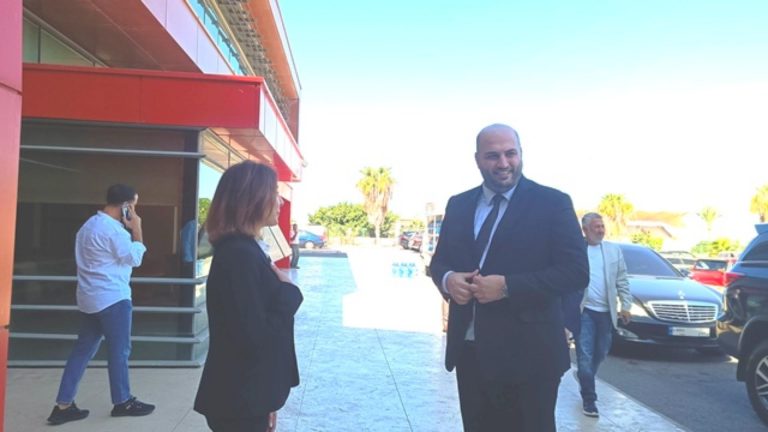 وزير الصحة يتفقد مستشفيات ومراكز صحية في صيدا والشوف ضمن جولة جنوبية