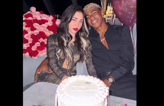 المغنية الأرجنتينية نيكول عن ارتباطها بلامين يامال: علمني كلمة أحبك بالكتالونية